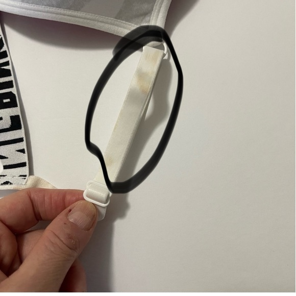 Victoria’s Secret Pink Push Up Lightly Lined Wireless. NWT size Medium - Picture 7 of 8